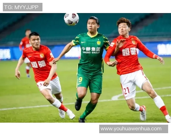 成都篮球队以90分领跑世锦赛积分榜展现强劲实力与团队合作精神